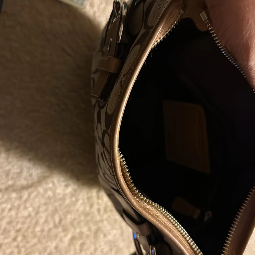 Coach purse - Picture 7 of 7